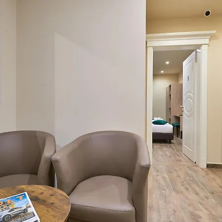 Ricaroka Exclusive & Konukevi Albenga