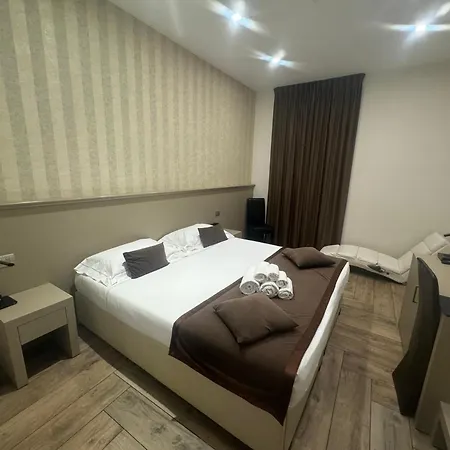 Ricaroka Exclusive & Konukevi Albenga