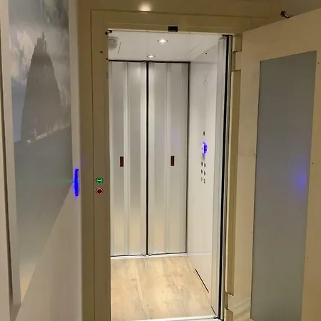 Ricaroka Exclusive & 4* Albenga