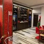 Ricaroka Exclusive & Αλμπένγκα