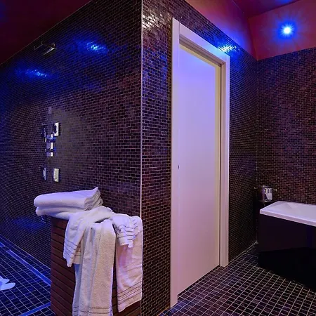 Ricaroka Exclusive & Albenga