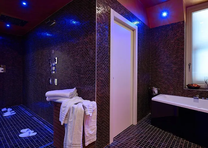 Ricaroka Exclusive & Albenga